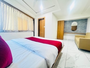 Double Bed Super Deluxe Room