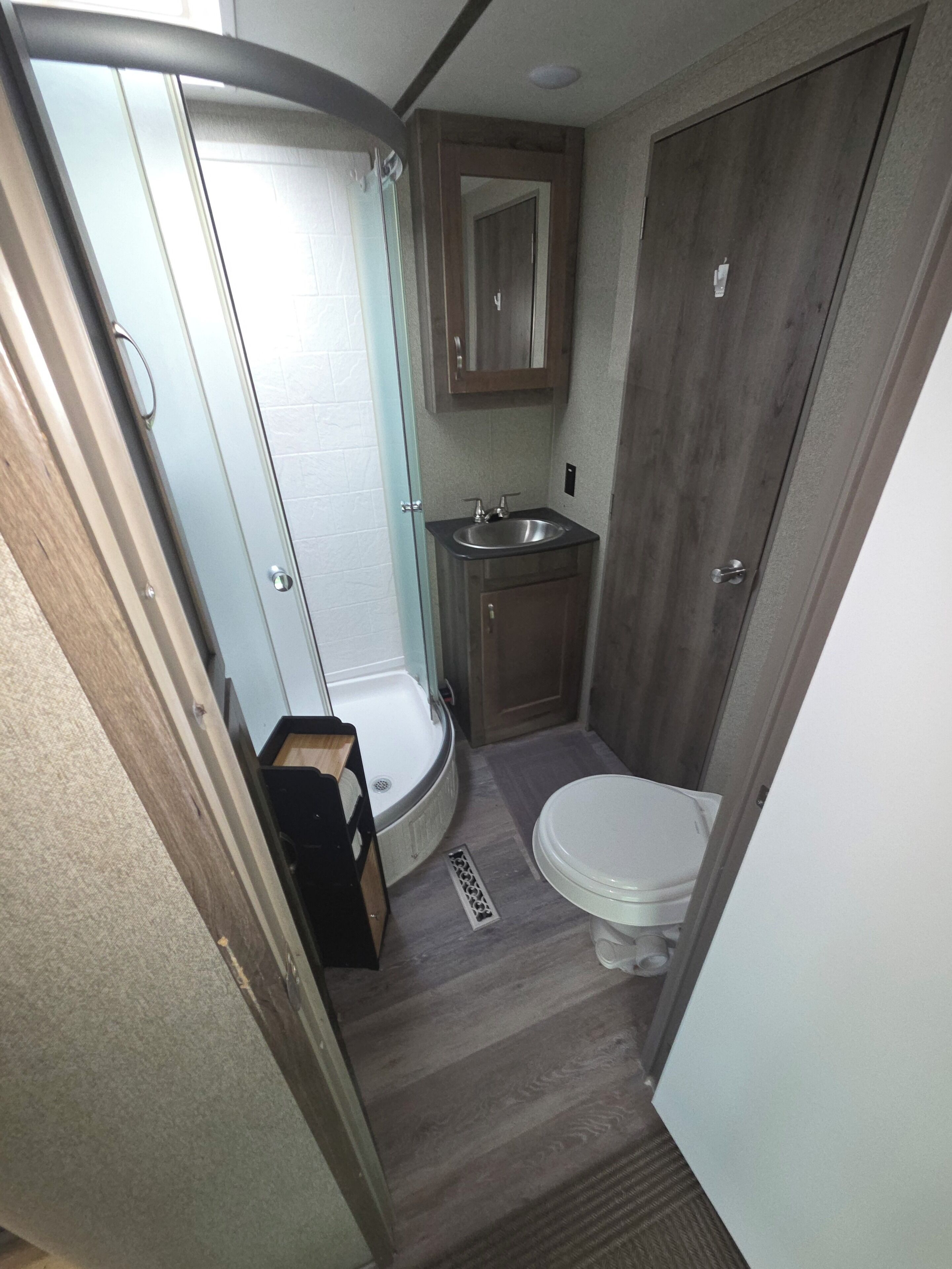 Shower, towels, soap, toilet paper