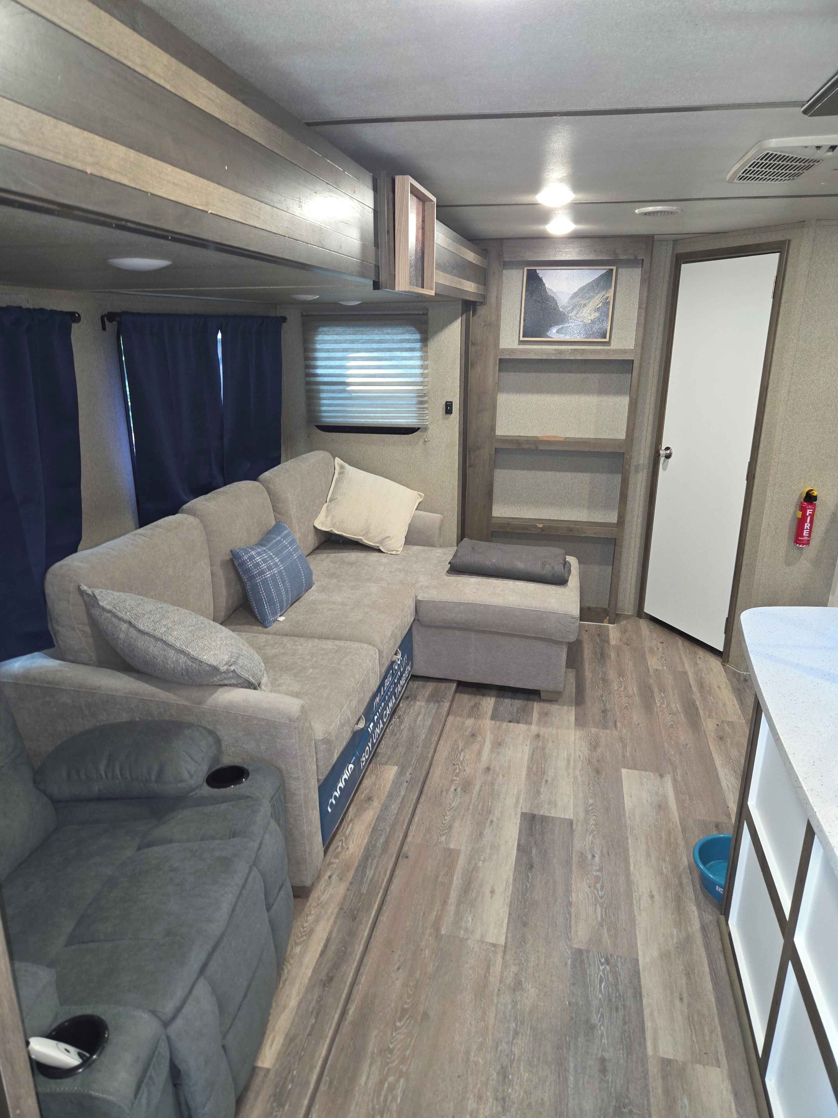 Glamping In 32 Foot Rv Near Wallace Falls State Park In Gold Bar, Wa. - Washington