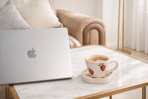 Miscellaneous - Amlatas Home, 1-bedroom apartment with AC in pleasant Gurugram location (Gurugram)