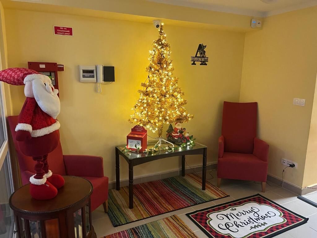 Double or Twin Room, Balcony, Garden View | Interior