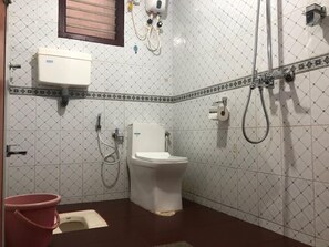 Comfort Room | Bathroom | Shower, towels, soap - Nature Inn Cottage (Gokarna)