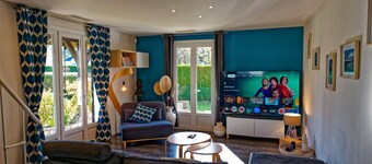 Beautiful, peaceful country house, 50 m from Arjuzanx lake.