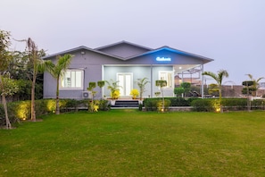 Exterior - Alaya Stays Rathore Farm 3 BHK Farmhouse (Noida)