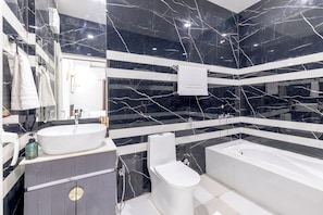 Villa Deluxe | Badrum