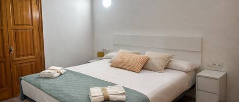 Basic Room, 1 Double Bed, City View | Free WiFi
