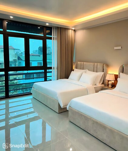 Van Mieu Garden House