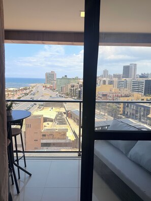 Interior - Ceci Home - Excellent location and sea view. (Salvador)