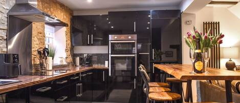 Dishwasher, highchair