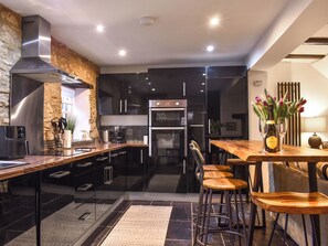 Lave-vaisselle, chaise haute