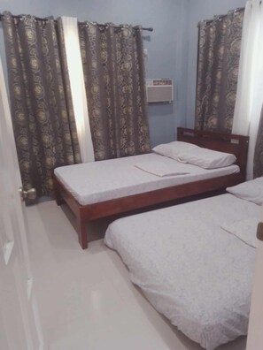 2 多间卧室、熨斗/熨衣板、WiFi、床单