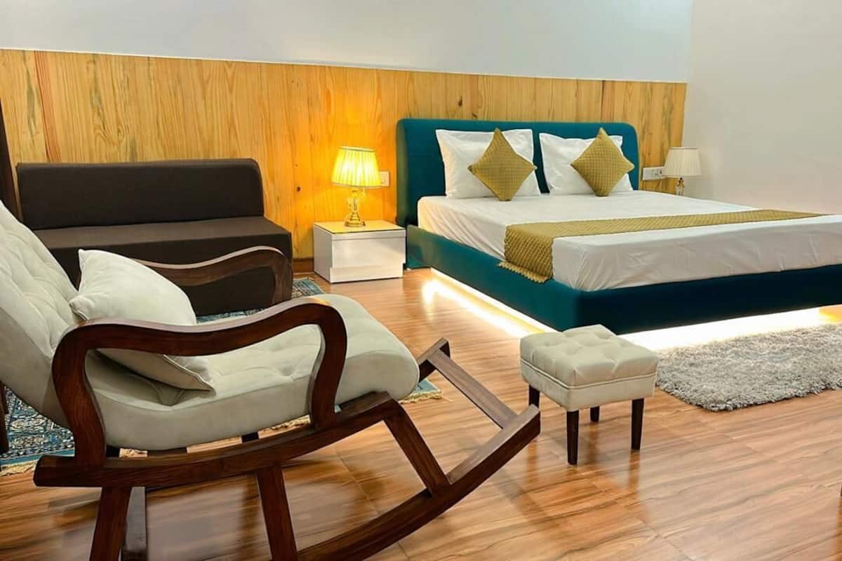 Family Suite, Balcony, Hill View