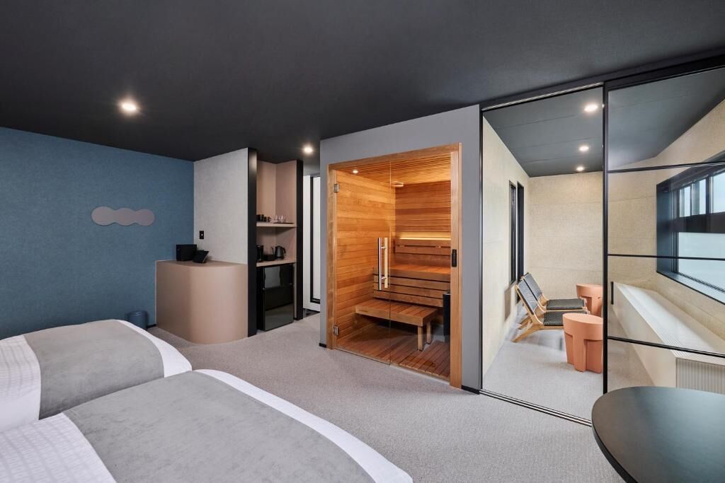 Basic Twin Room, Partial Lake View | In-room safe, iron/ironing board, free WiFi