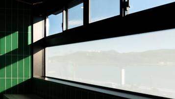 Kahden hengen standard-huone (kaksi sänkyä), järvinäköala | Sisätilat