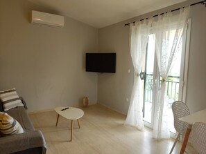 Living area - Blue & Green apts - Dassia, Corfu  3 (Corfu)