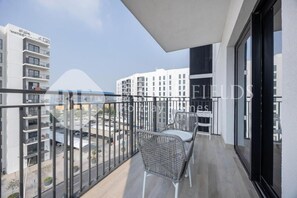 Property grounds - Bloomfields Unique 1BR Water's Edge2  (Abu Dhabi)