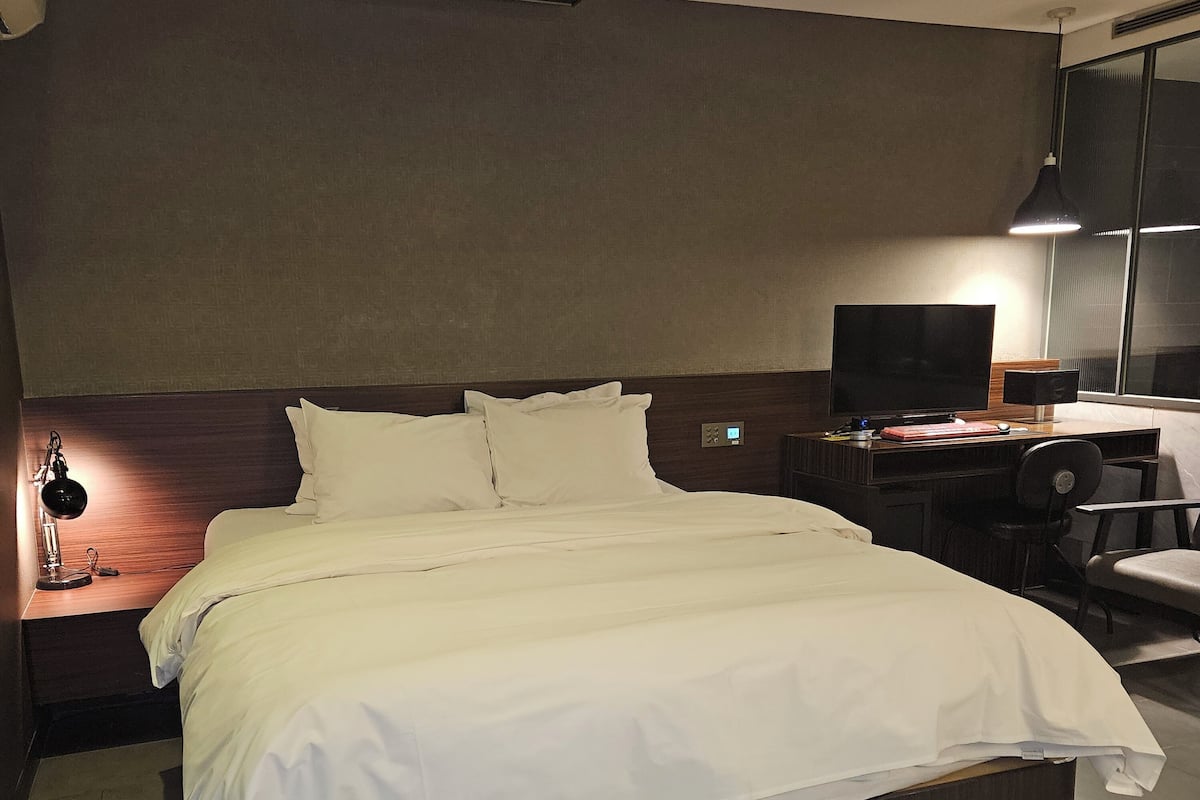 Deluxe Double Room | Free WiFi