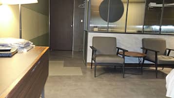 Deluxe Double Room | Free WiFi