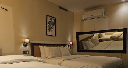 NINETH HOTEL