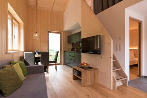 TV, ping pong - Apartment 'Greiterhof Helena' with Mountain View, Balcony and Wi-Fi (Lana)