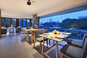 Dining - Global Village Riverside Hotel (Guilin)