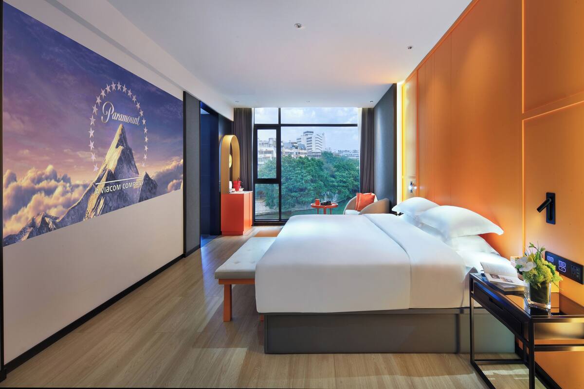 Doppia Classic, vista fiume | Tende oscuranti, ferro/asse da stiro, Wi-Fi gratuito