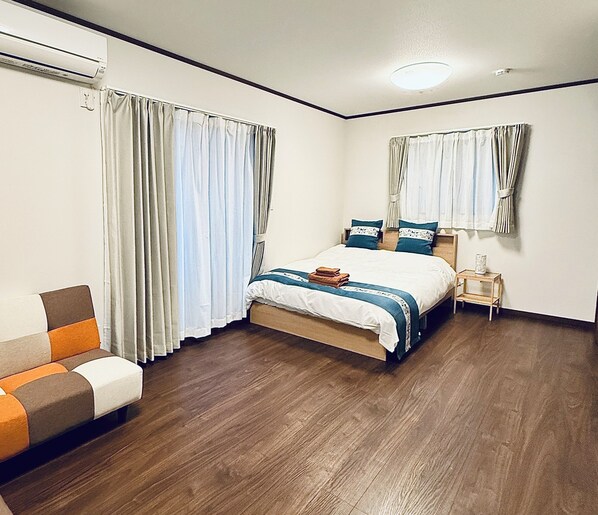 Kahden hengen huone (yksi tai kaksi sänkyä) | Untuvapeitot, ilmainen Wi-Fi, vuodevaatteet