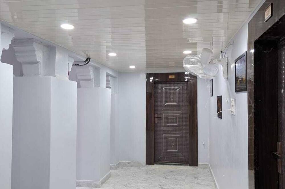 Meenakshi Guest House