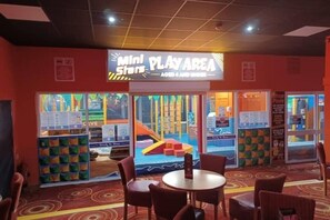 Interior - Palm Grove 181 - Golden Palm Resort (Chapel St Leonards)
