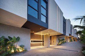 Exterior - Echo Beach Villas 6 (Canggu)