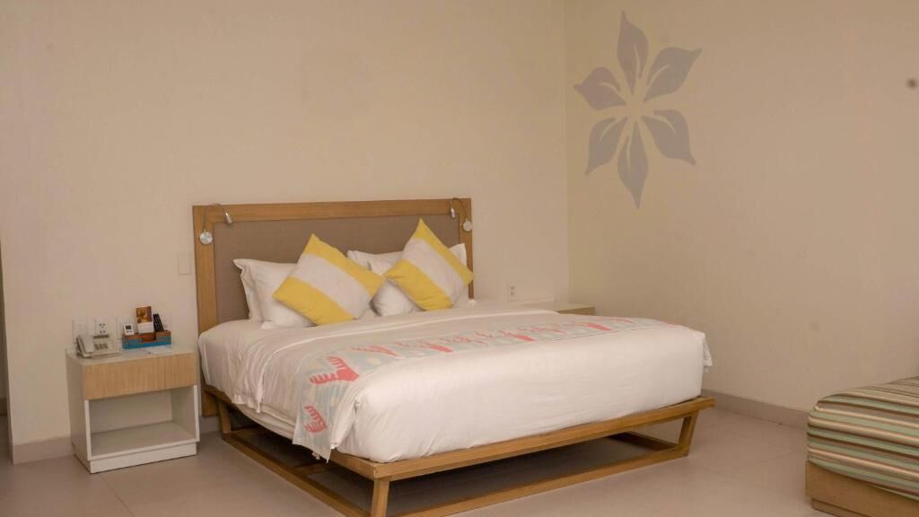 In-room safe, free WiFi