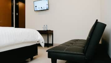 Suite Keluarga | Brankas, meja kerja, ruang kerja ramah laptop, dan Wi-Fi gratis