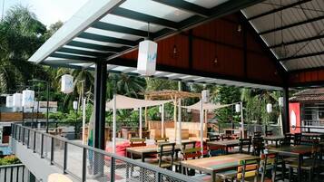 ์ผ์ธ ์๋น