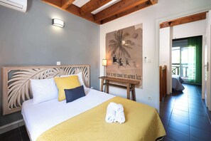 2 bedrooms, iron/ironing board, WiFi, bed sheets - CAZ AZUR 3* avec accès direct à l'esplanade de Boucan Canot et sa vie balnéaire - Saint-Gilles-Les-Bains (Saint-Gilles-Les-Bains)