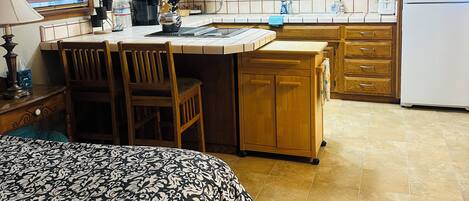 1 chambre, fer et planche Ă repasser, Wi-Fi, draps fournis
