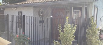 Soothing cottage in the heart of Silicon Valley.