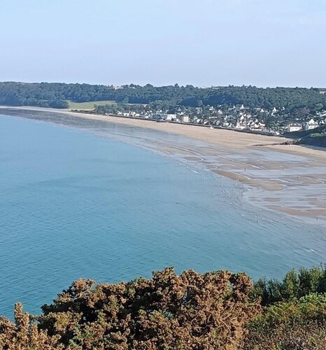 Jolie maison bretonne proche plage GR34 à 300m.