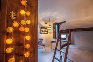 Nhà Duplex dành cho gia đình, sân hiên, quang cảnh núi | Bàn ủi/dụng cụ ủi quần áo, truy cập Internet không dây miễn phí 