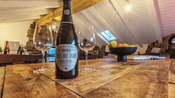 Familie maisonnette, terras, uitzicht op bergen | Bar (ter plaatse)