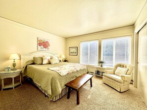 3 bedrooms, iron/ironing board, Internet, bed sheets - Monterey Dunes 228 - Moss Landing Townhome - A Mile of Beachfront! (Moss Landing)