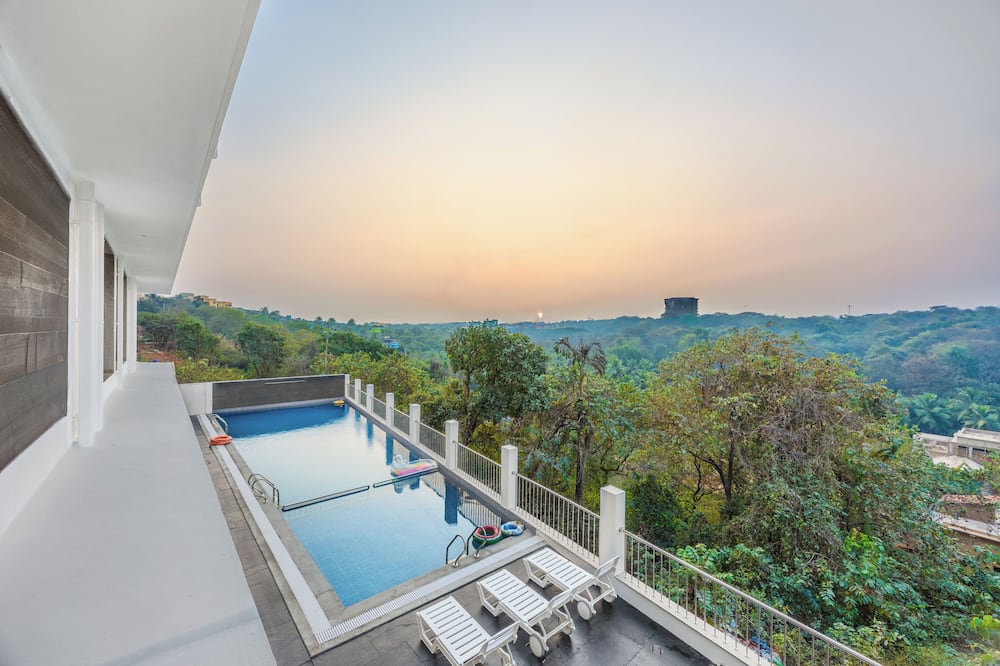 Alaya Stays Midpoint UMA 1 Room Suites