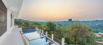 Alaya Stays Midpoint UMA 1 Room Suites