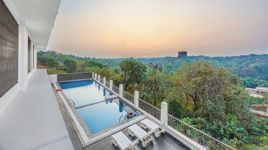 Alaya Stays Midpoint UMA 1 Room Suites