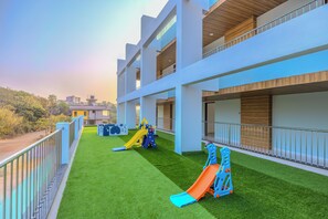 Children’s area - Alaya Stays Midpoint UNO 1 Room Suites (Vasco da Gama)