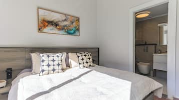 House, 4 Bedrooms, Balcony, City View | Egyptian cotton sheets, premium bedding, individually decorated