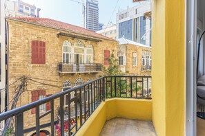 Maison, 4 chambres, balcon, vue sur la ville | Vue du balcon