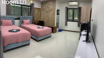 Habitación estándar, vista al patio | Escritorio y wifi gratis