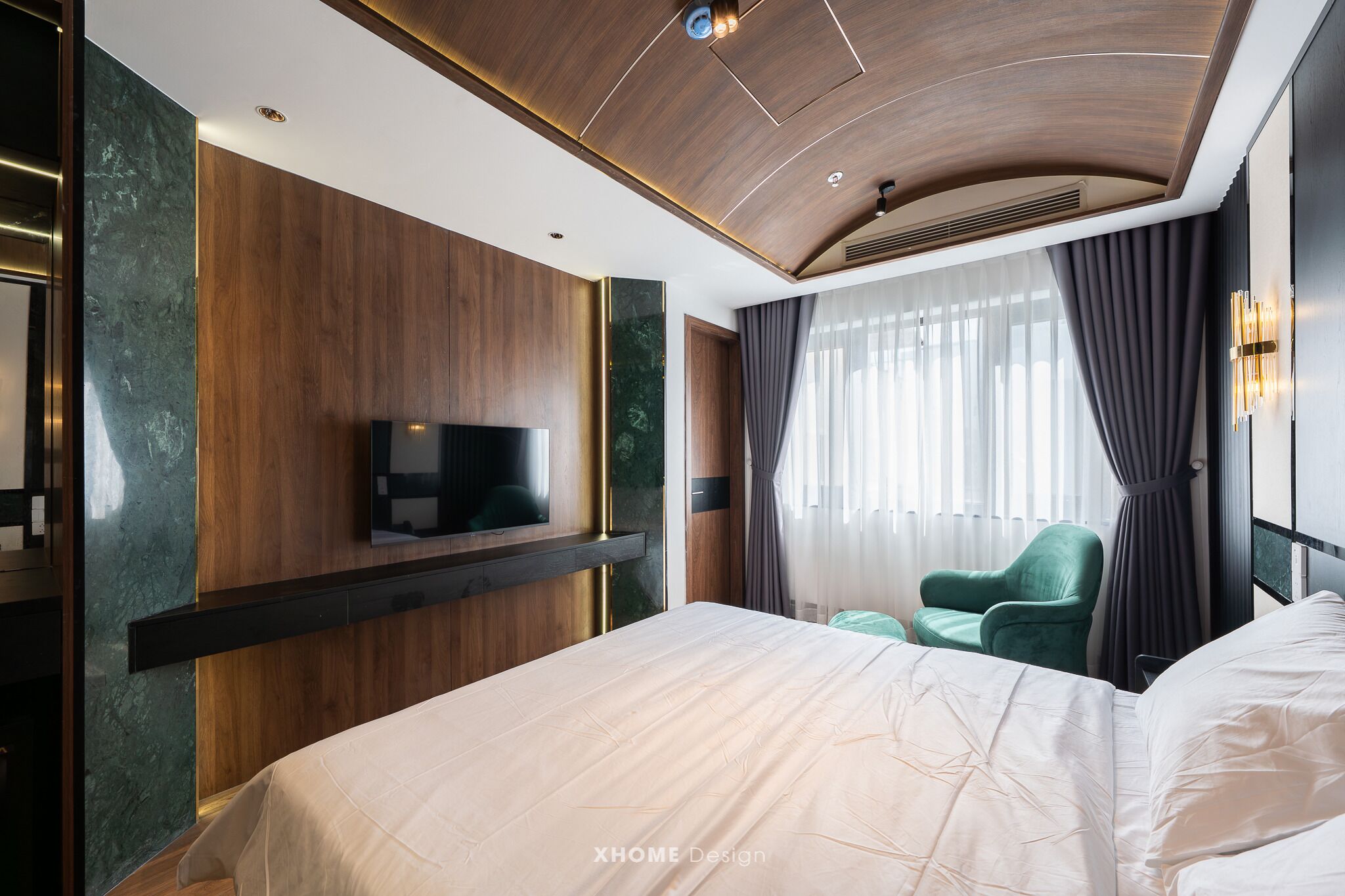 Deluxe Double Room | In-room safe, desk, soundproofing, free WiFi