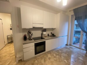 Private kitchen - Dimora Brenta - 7 minutes from the Duomo by metro (Milano)