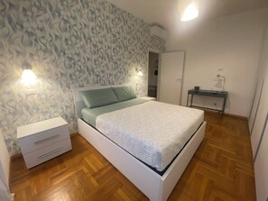 1 bedroom, iron/ironing board, WiFi, bed sheets - Dimora Brenta - 7 minutes from the Duomo by metro (Milano)